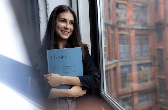 Pianotalent Alexandra Dovgan: ‘Met Chopin voel ik al mijn hele leven een diepe band’