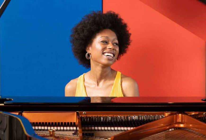 Isata Kanneh-Mason soleert bij Paris Mozart Orchestra