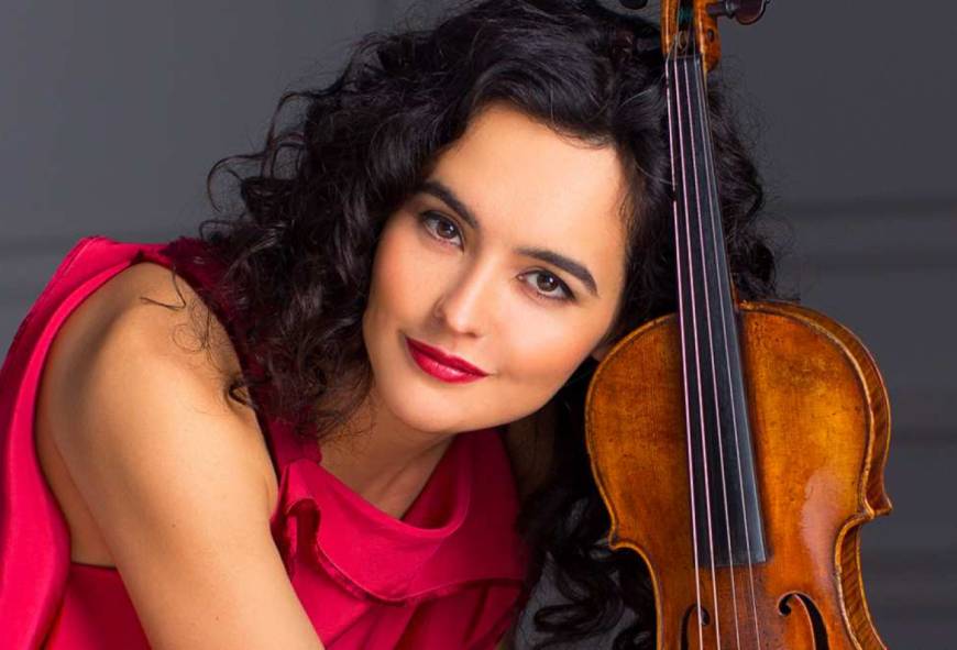Alena Baeva in Schumanns Vioolconcert, Duncan Ward leidt Brahms