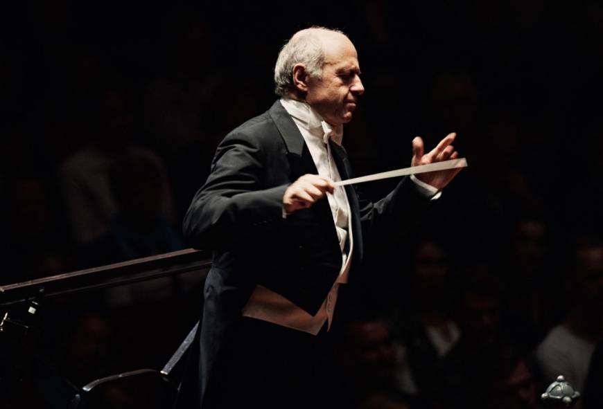 Iván Fischer dirigeert het Concertgebouworkest in Mendelssohn, Debussy, Satie en Ravel