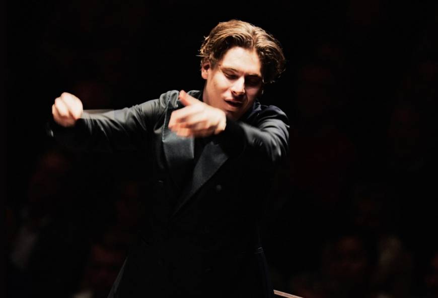 Klaus Mäkelä en Julian Rachlin bij het Concertgebouworkest