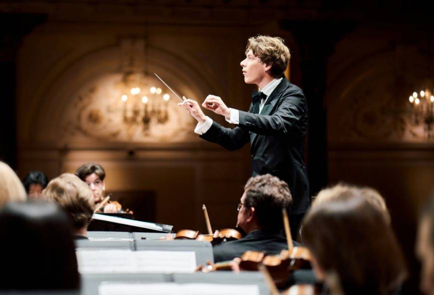 Klaus Mäkelä dirigeert de Matthäus-Passion bij het Concertgebouworkest