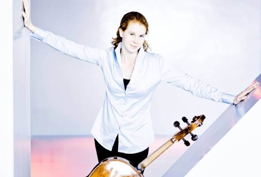 Harriet Krijgh en leden van Amsterdam Sinfonietta in Schuberts Strijkkwintet