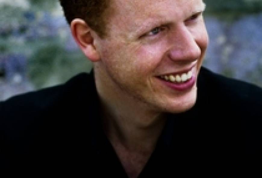 The myrthen ensemble: Songs to the moon