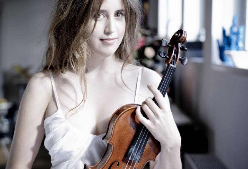 Trevor Pinnock en Vilde Frang bij het Concertgebouworkest