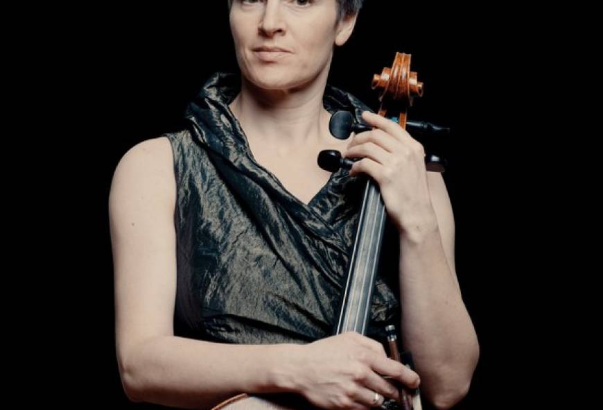 Quirine Viersen speelt Bachs Cellosuites
