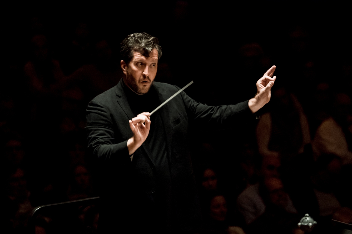 Wie is Thomas Adès?