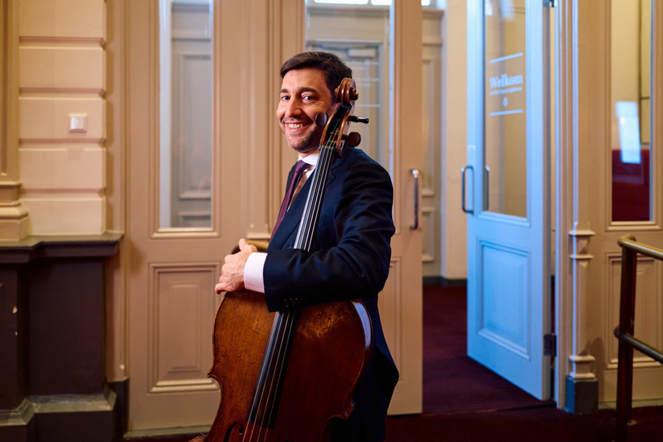 Dit zijn de luistertips van cellist Christian Hacker