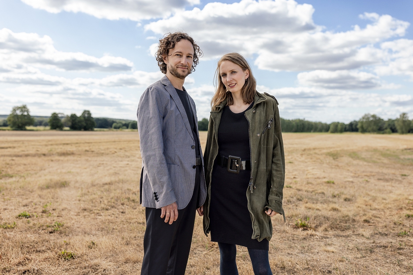 Muzikantenechtpaar Marie-Elisabeth Hecker en Martin Helmchen: ‘We reizen met onze eigen grote familiebus’