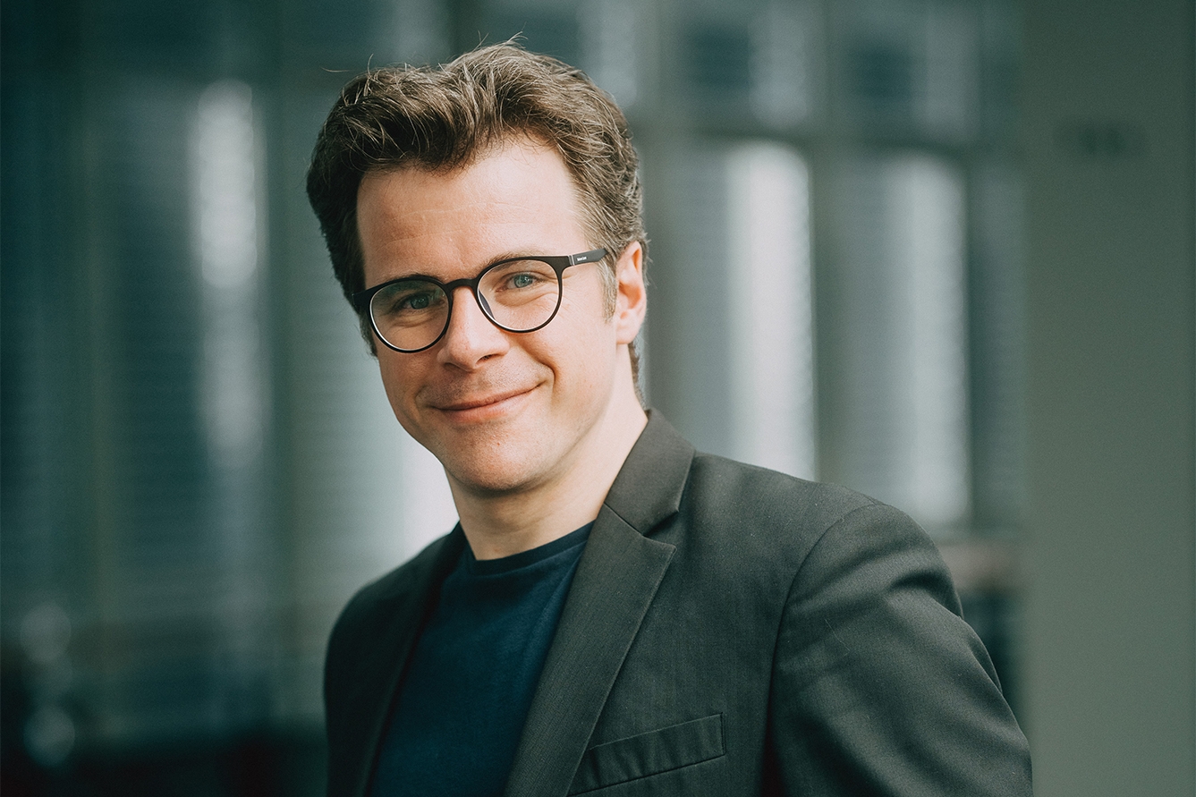 Dirigent Jakub Hrůša: ‘Voor een première probeer ik altijd even te slapen’