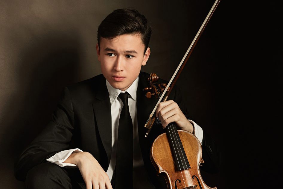 Violist Daniel Lozakovich: ‘Ik studeer niet meer dan drie tot vier uur op een dag’