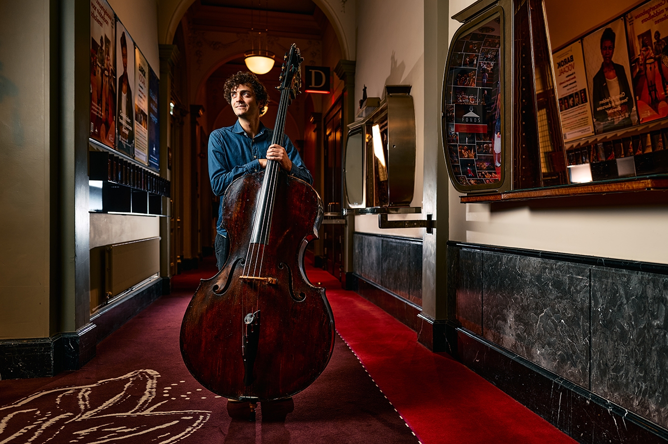 Contrabassist Olivier Thiery: ‘Als er geen basis is, kan er ook geen top zijn’