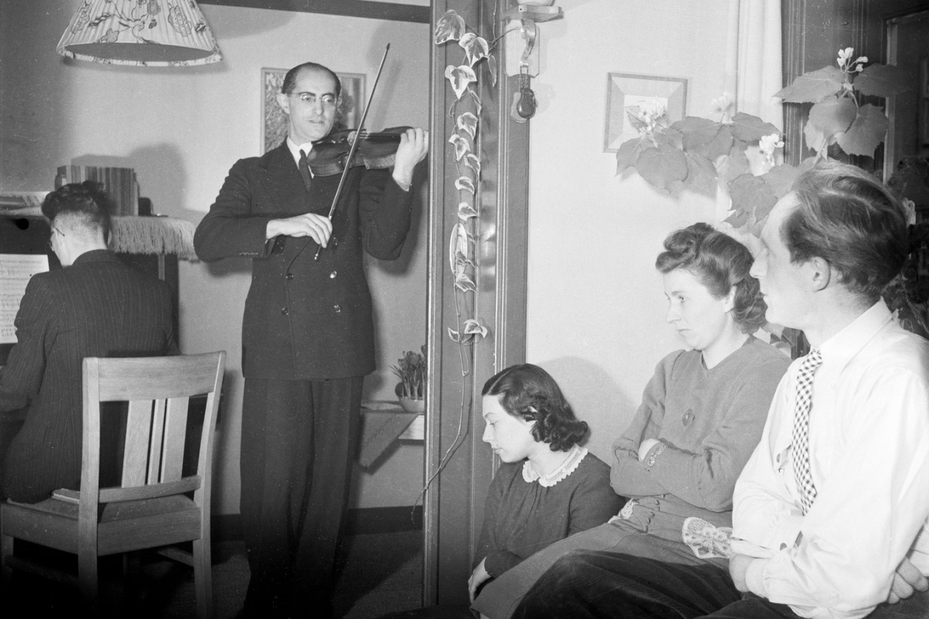 Zwarte avonden: illegale huisconcerten tijdens de bezetting