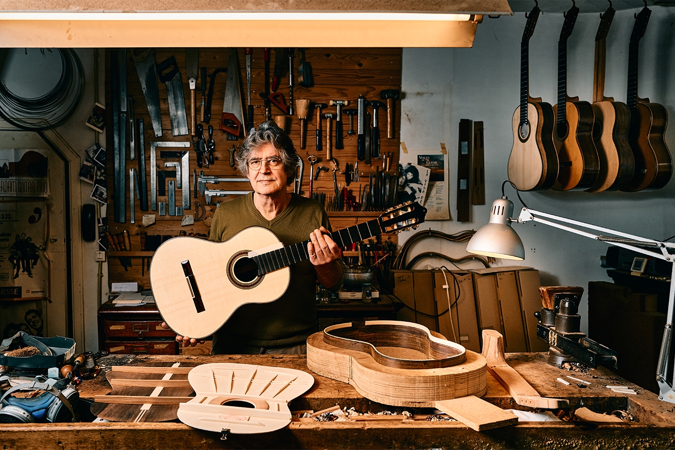 Gitaarbouwer Otto Vowinkel: ‘Eigenlijk heb ik twee linkerhanden’