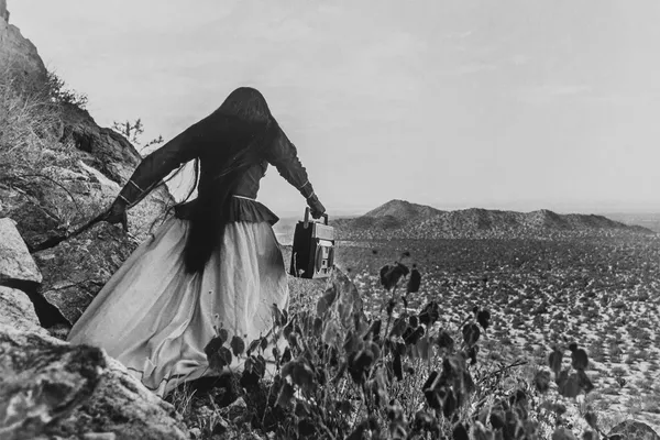 Mujer Ángel; door Graciela Iturbide, 1978