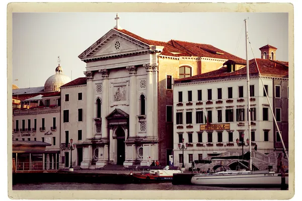 Ospedale della Pièta (rechts, nu een hotel-restaurant) en de Chiesa Santa Maria della Pièta (links)