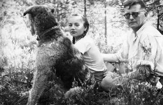 Dmitri Sjostakovitsj met dochter Galya, Komarovo 1948